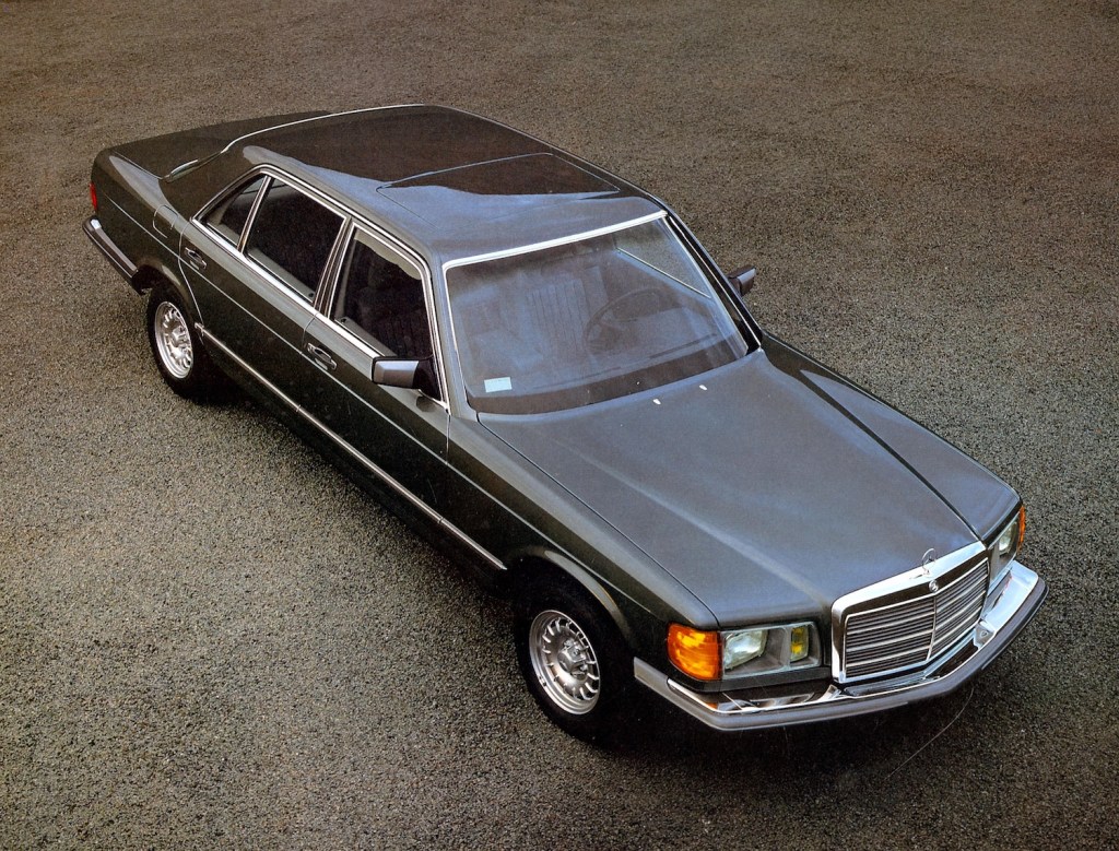 Vintage promo photo of a Mercedes-Benz 380 SEL US model for the year 1982. In Cry Macho, Clint Eastwood's character drives away in a 380 SEL at the film's conclusion. | Daimler Company