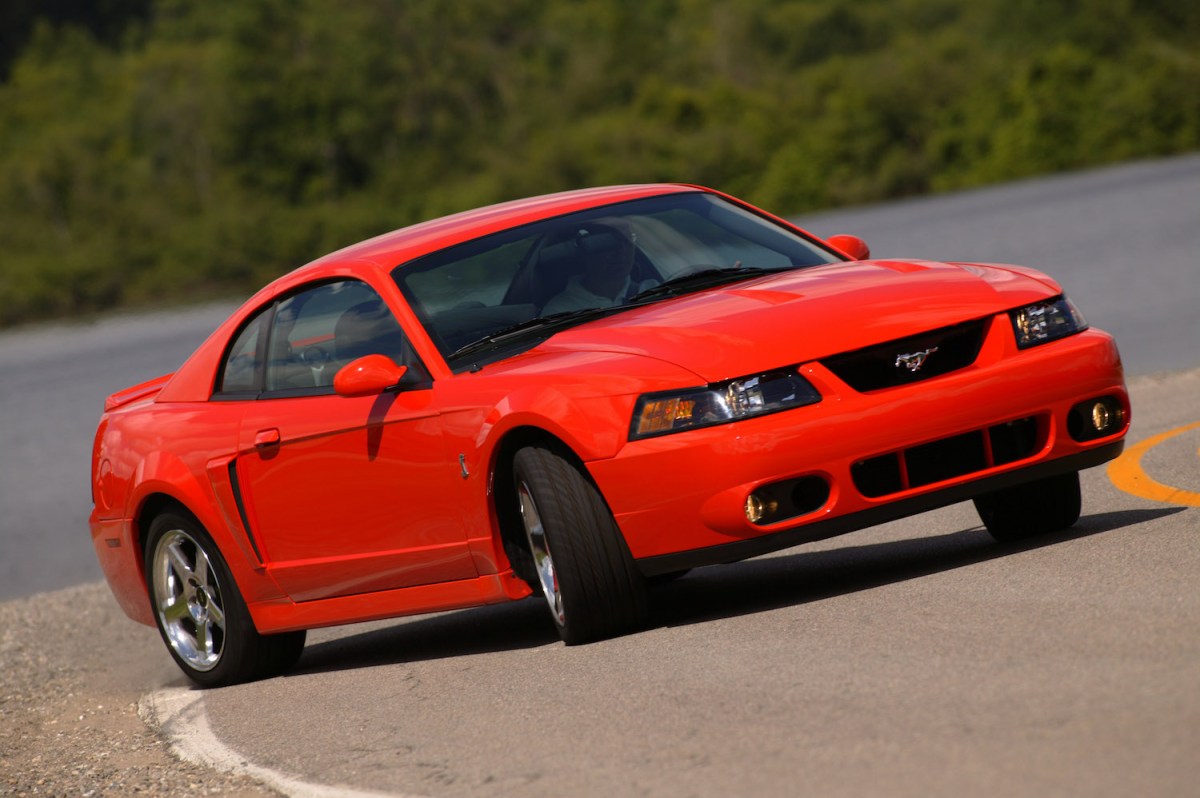 2004 Ford Mustang SVT Cobra drifting