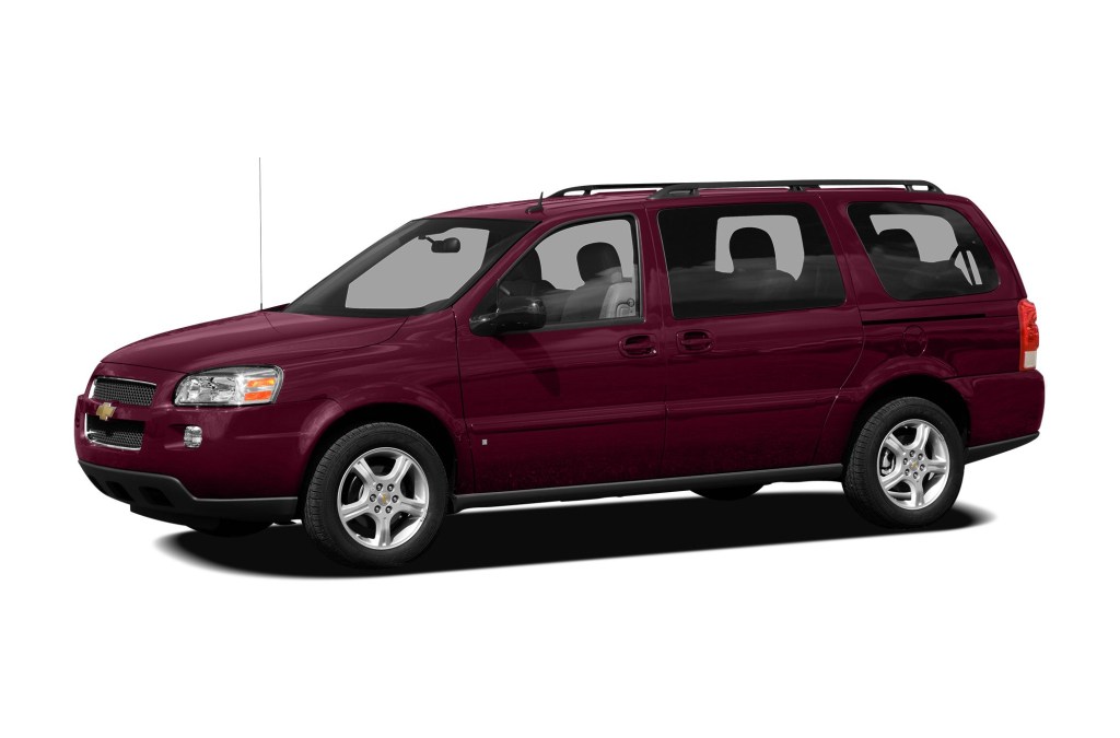 A maroon 2007 chevrolet uplander minivan