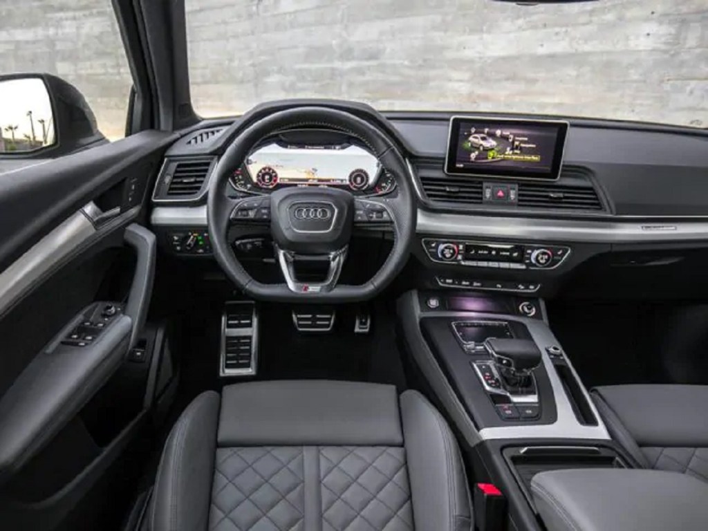 The gray interior of a 2018 Audi Q5.