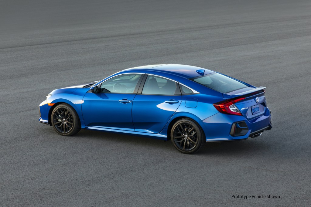 2020 Honda Civic Si Sedan parked and shown in blue