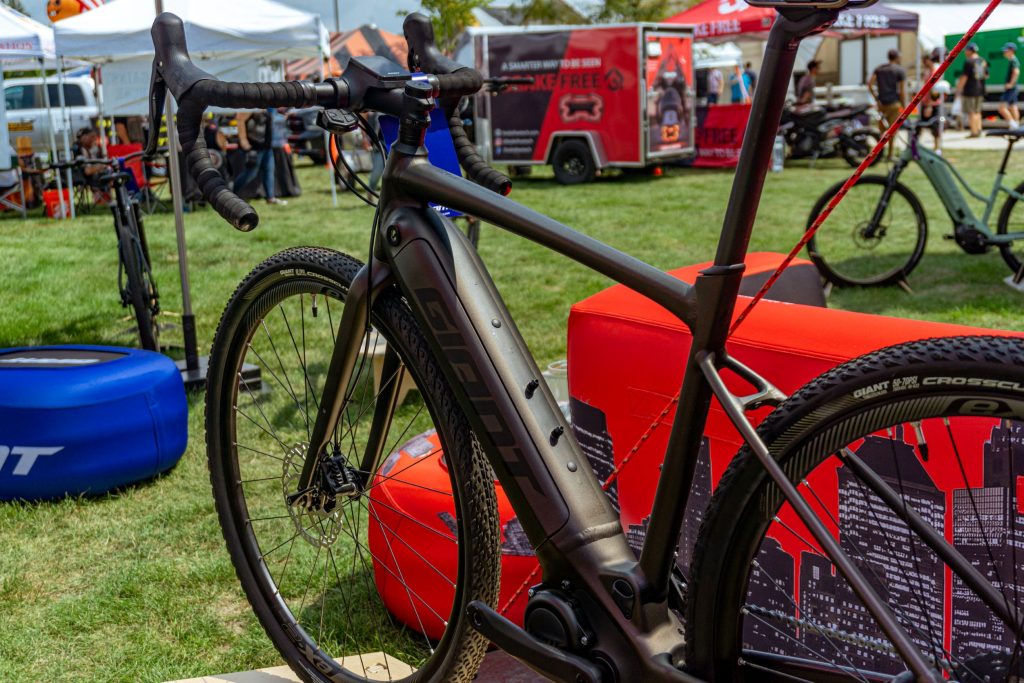 Giant Revolt E+ Pro Will Turn Cyclists 
