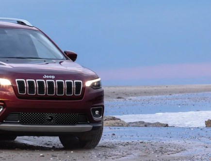 Jeep Cherokee Sales Are Tanking: Production Stopped Until November