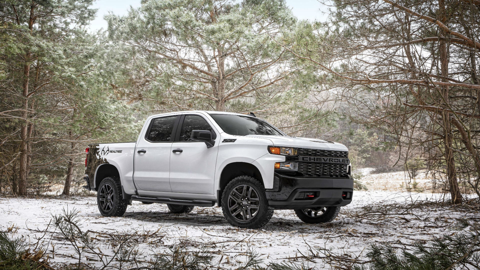 The 2021 Chevy Silverado Realtree Edition in the woods