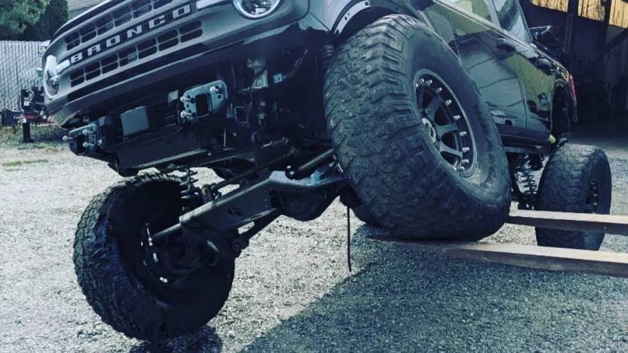 2021 Ford Bronco solid-axle | DelFab