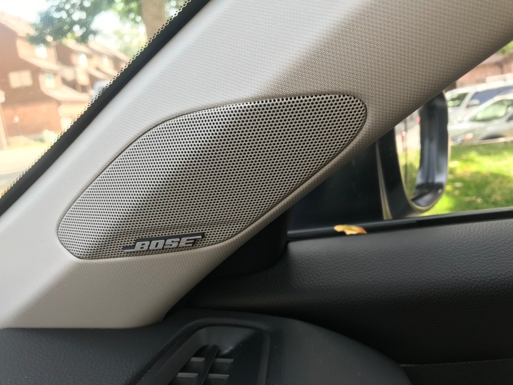 2022 Honda Civic Touring bose system