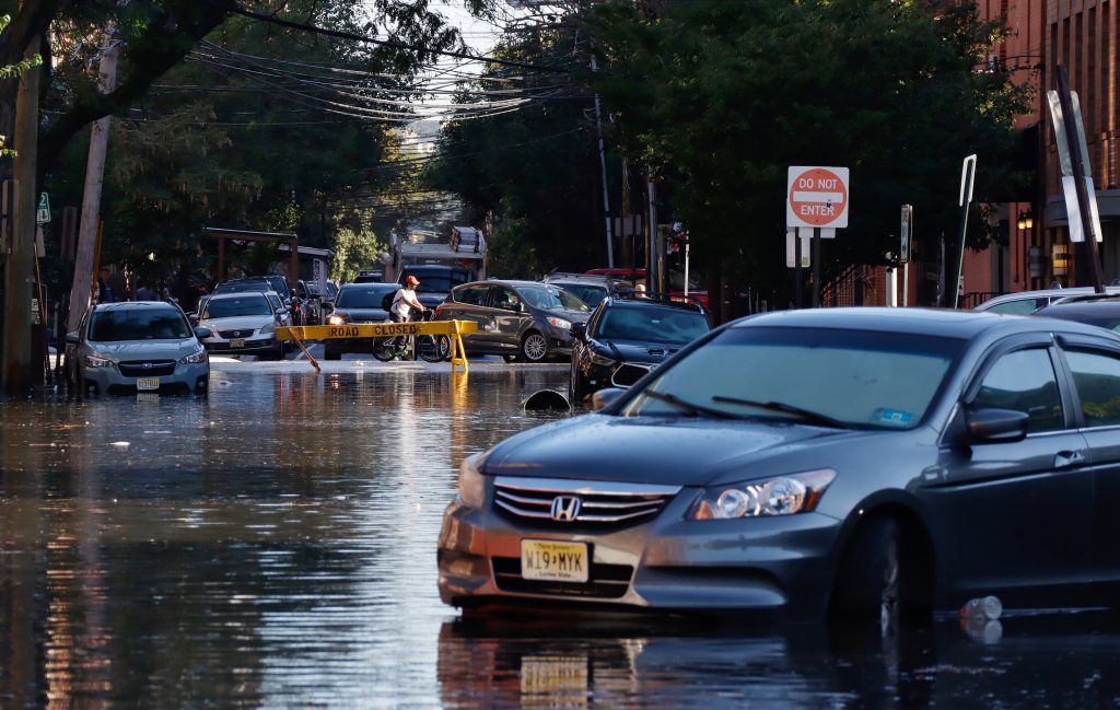 Flood-Damaged Cars Are Back on the Market: Hereu0027s How to Avoid 
