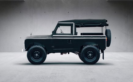 Everrati Land Rover Series IIA: Turning Land Rovers Into Off-Roading EVs