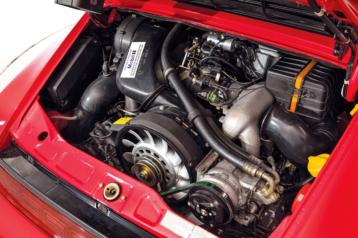Engine detail of a Porsche 964 Carrera C2