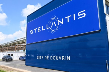 Buying a New Car Just Got Easier: Stellantis Gets Its Own Financial Side