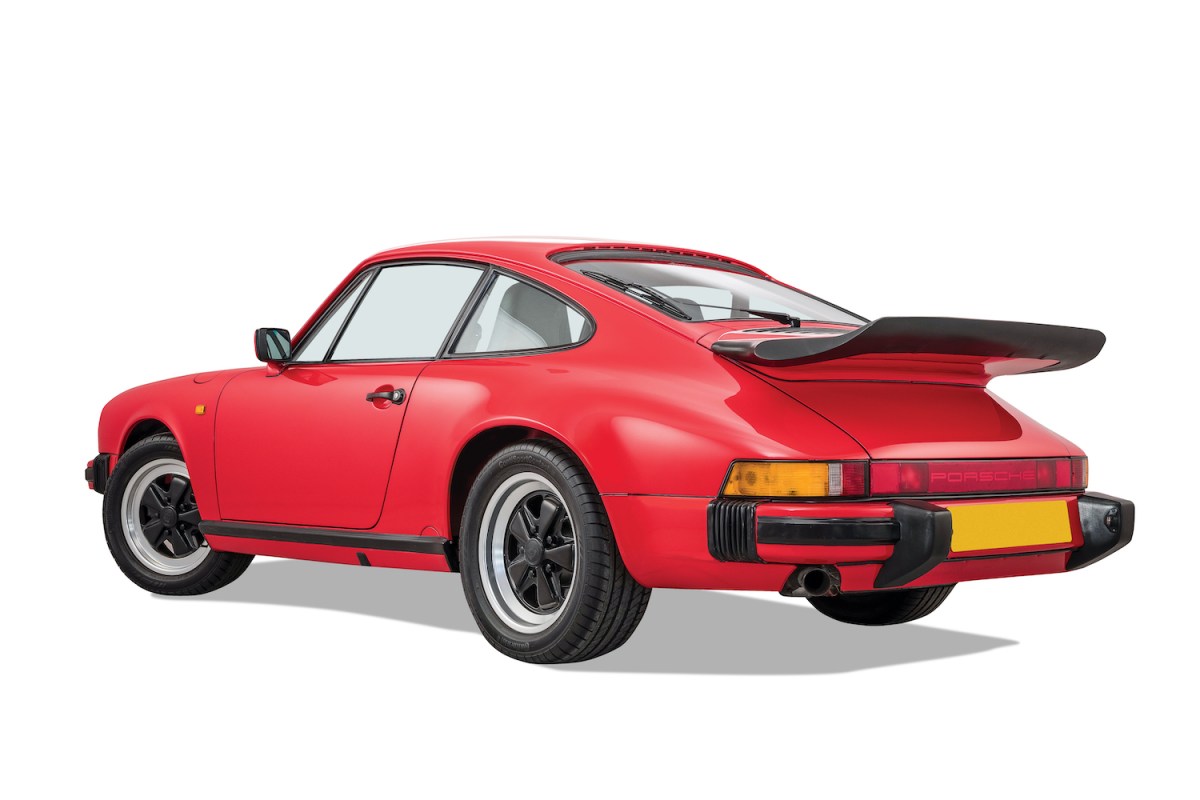 A Porsche 911 Carrera 3.2