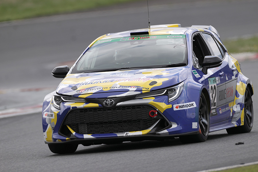 A hydrogen-powered Toyota Corolla races in the Fuji 24 Hours Race
