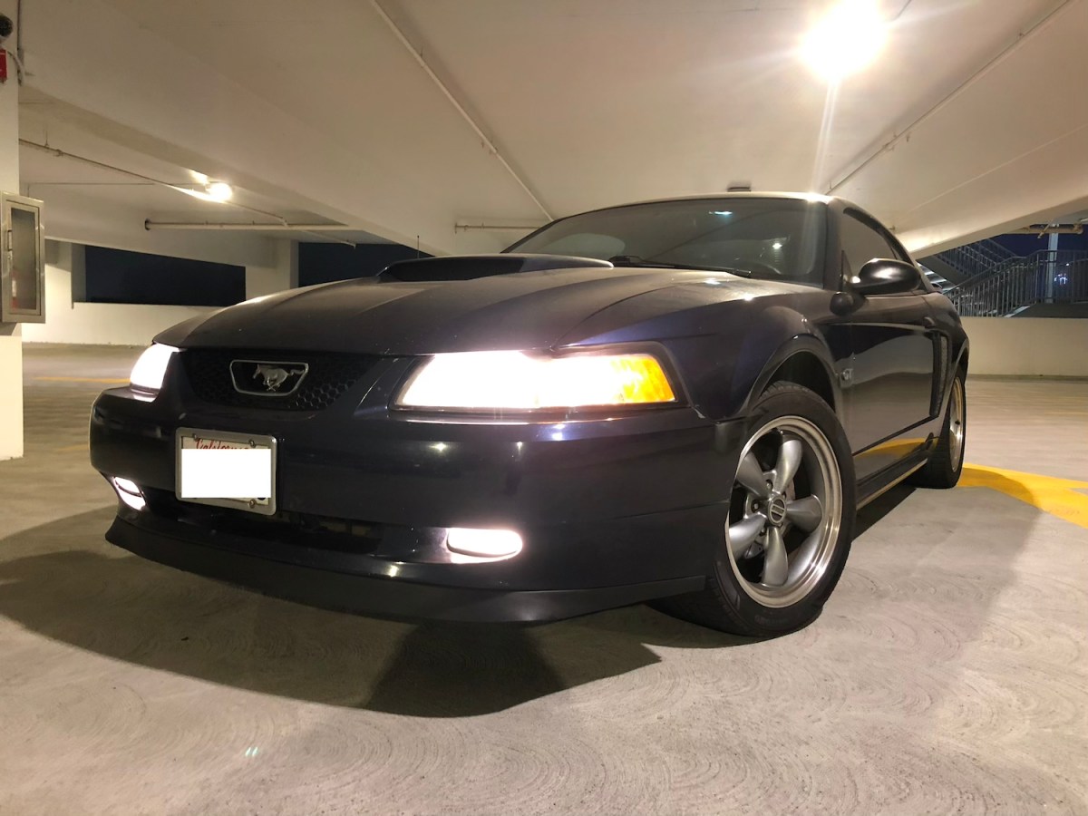 2002 ford mustang gt in parking garage