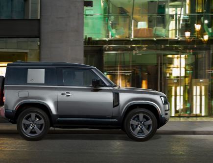 The Next-Generation Land Rover Defender Will Offer an Ultra-Luxurious Model