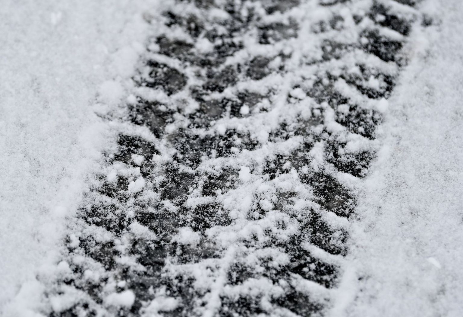 What Happens If You Drive On Snow Tires YearRound?