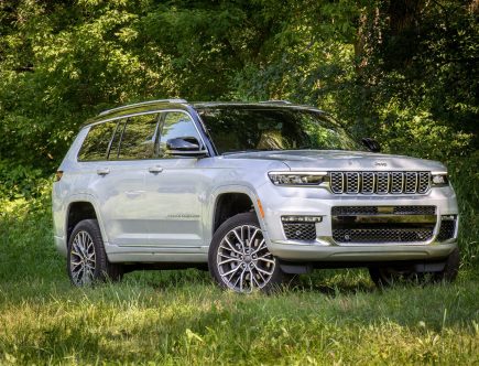 Should You Buy a Used 2020 or 2021 Jeep Grand Cherokee?