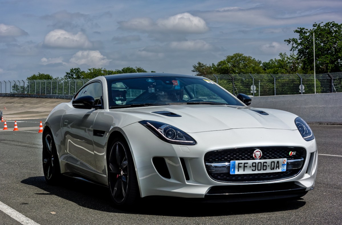 Jaguar F-Type at Montlhéry-Linas motor racing circuit