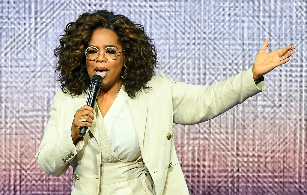  Oprah Winfrey speaks during Oprah's 2020 Vision: Your Life in Focus Tour presented by WW.
