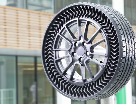 UPTIS: Michelin Airless Tires Out and About at IAA MOBILITY
