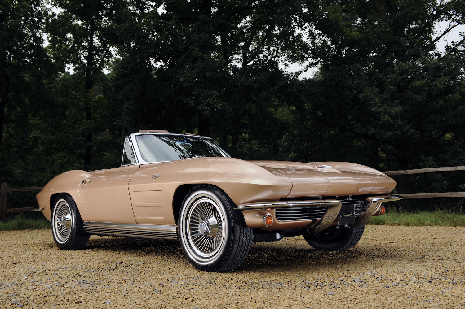 This is the 1964 Chevrolet Corvette "Stingray" generation. This Corvette Z06 V8 was a fuel-injected 327 cubic-inch small-block that set horsepower records with 375 ponies. | National Motor Museum/Heritage Images/Getty Images