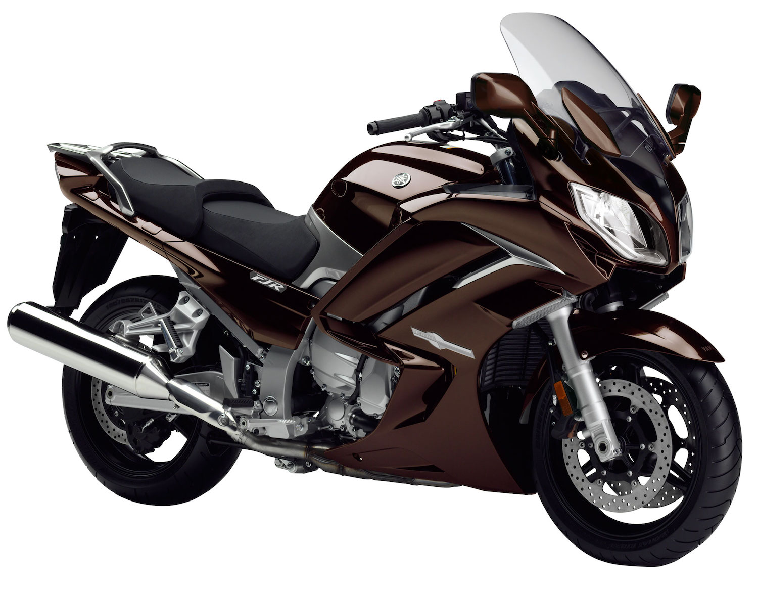 This is a promo photo of a a  2014 Yamaha FJR, like the one used to break the Cannonball motorcycle record | Yamaha Motor Company