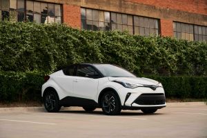 2021 Toyota C-HR in the Blizzard Pearl paint color option