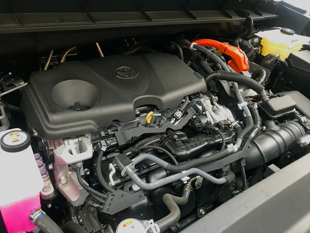 An engine shot of the 2021 Toyota Highlander Hybrid