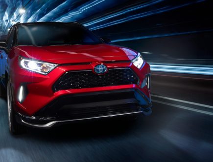 What Comes With a 2021 Toyota RAV4 Prime SE Base Model?