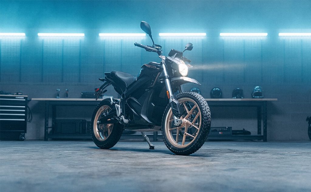 A black-and-gold 2022 Zero DSR in a garage