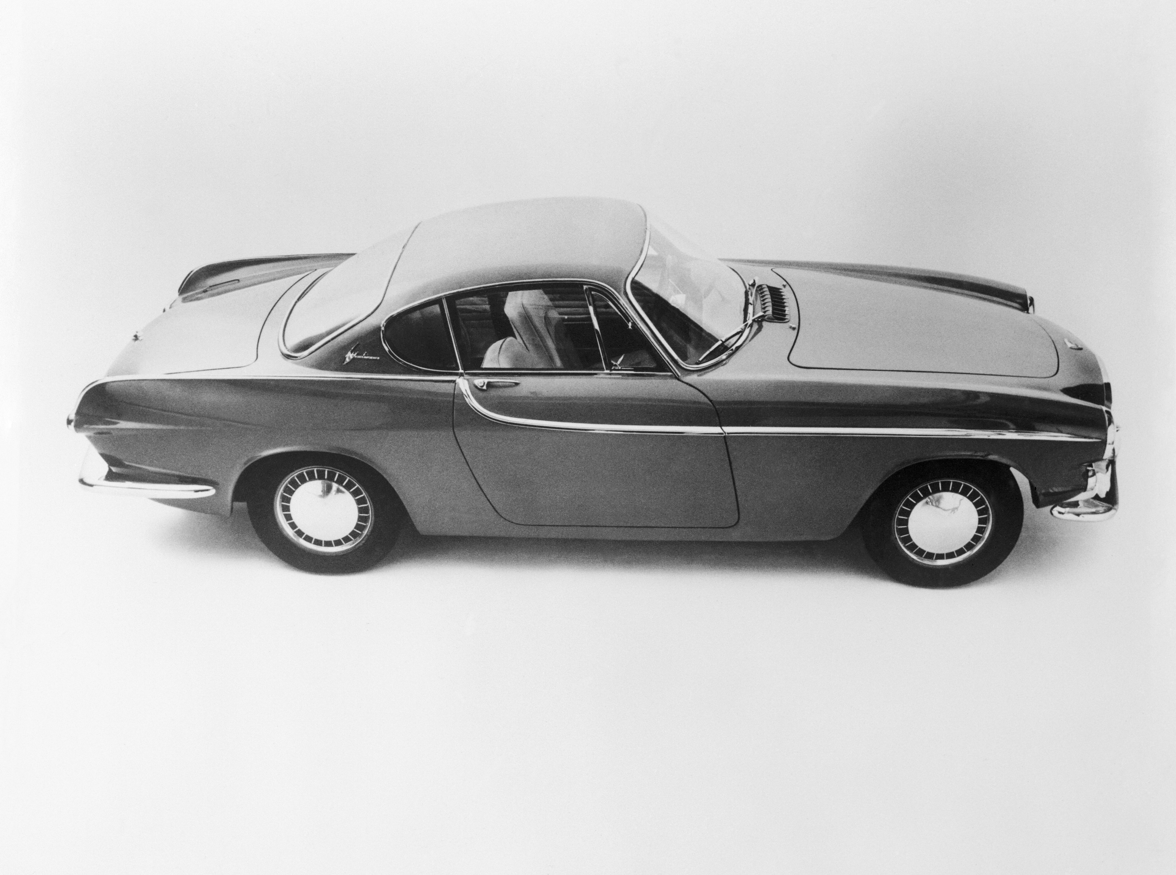 Volvo P1800