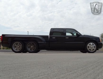 For Serious Hauling You Need This 10-Wheel Dual-Dually Escalade Pickup