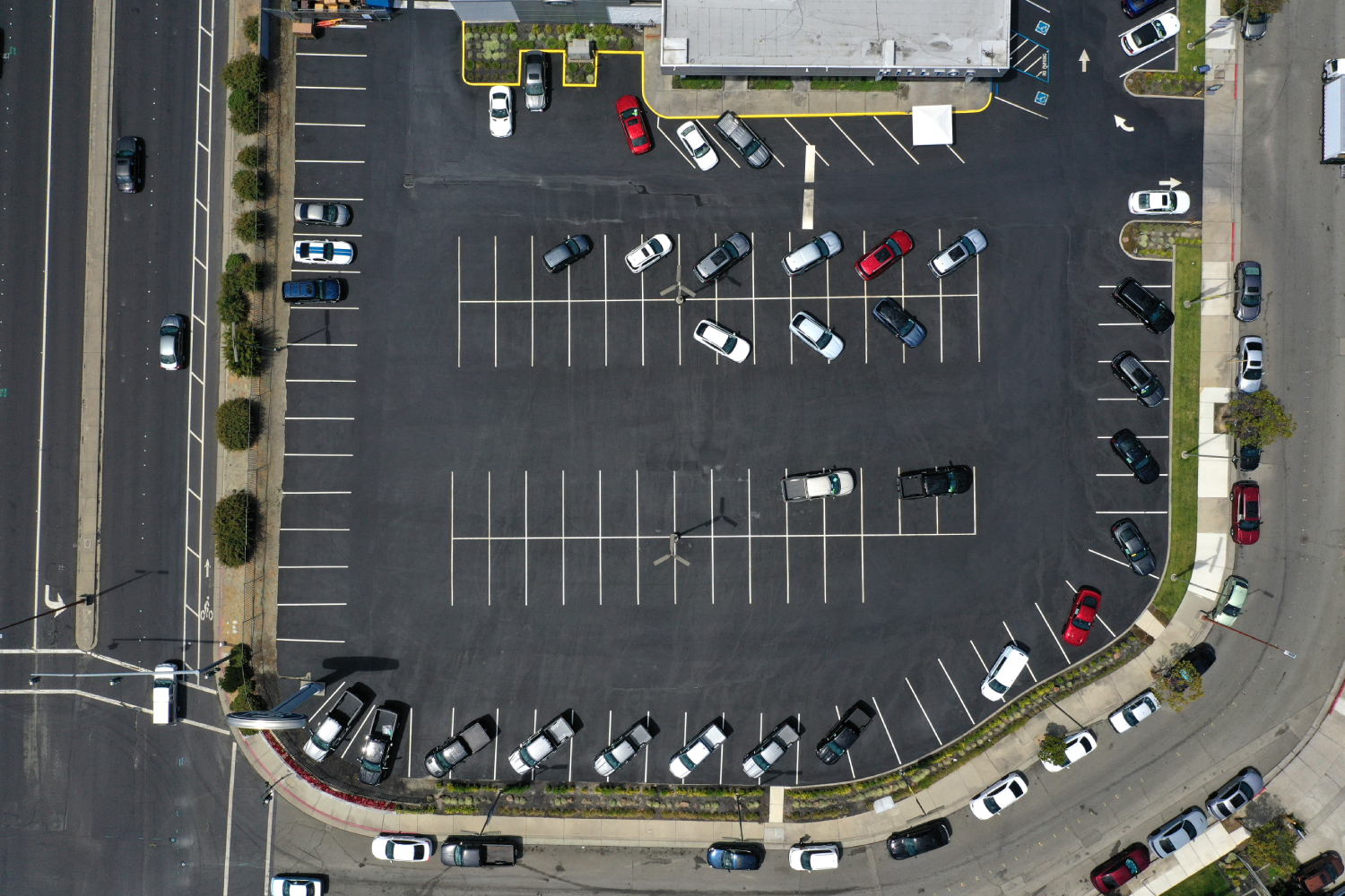 A car lot sits empty in the midst of the chip shortage, says Wall Street Journal