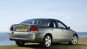 Recall Alert: Volvo recalls 460,769 cars including the Volvo S60 and Volvo S80