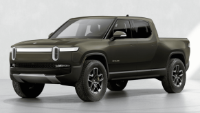 This is a configurator photo of the green 2022 Rivian R1T Launch Edition. Rivian Electric Truck Designed for Luxury, Not Overlanding, Despite Rivian Off Road Capabilities. | Rivian