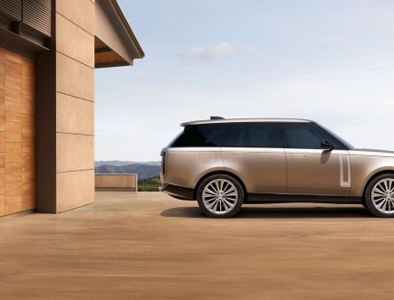 A 3-Row 2022 Land Rover Range Rover? Heck Yes