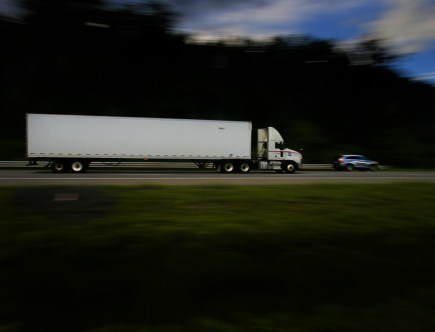 Don’t Annoy Semi-Truck Drivers: Follow These Safe Driving Practices