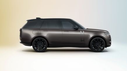What’s the Difference Between a Range Rover and a Land Rover Discovery?
