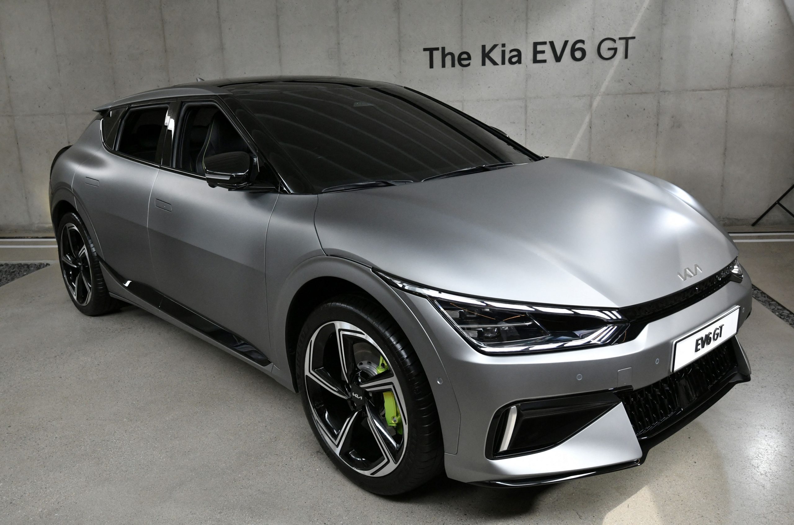 The new 2022 Kia EV6 in silver shot from the font 3/4