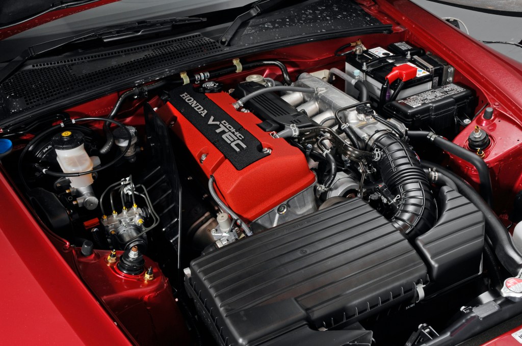 2007 Honda S2000 engine bay
