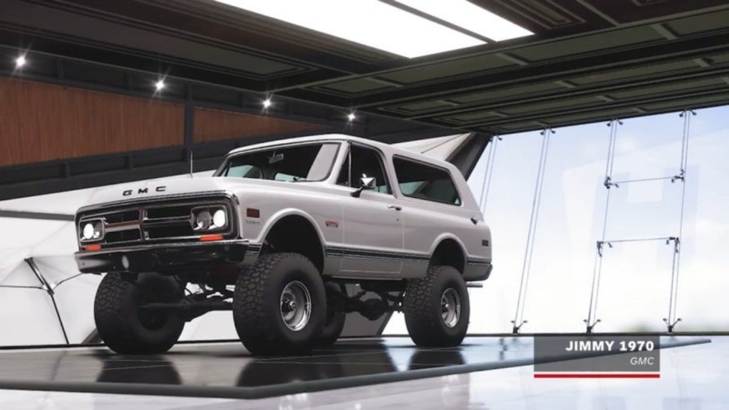 A white 1970 GMC Jimmy is one of the best off-road vehicles in Forza Horizon 5.