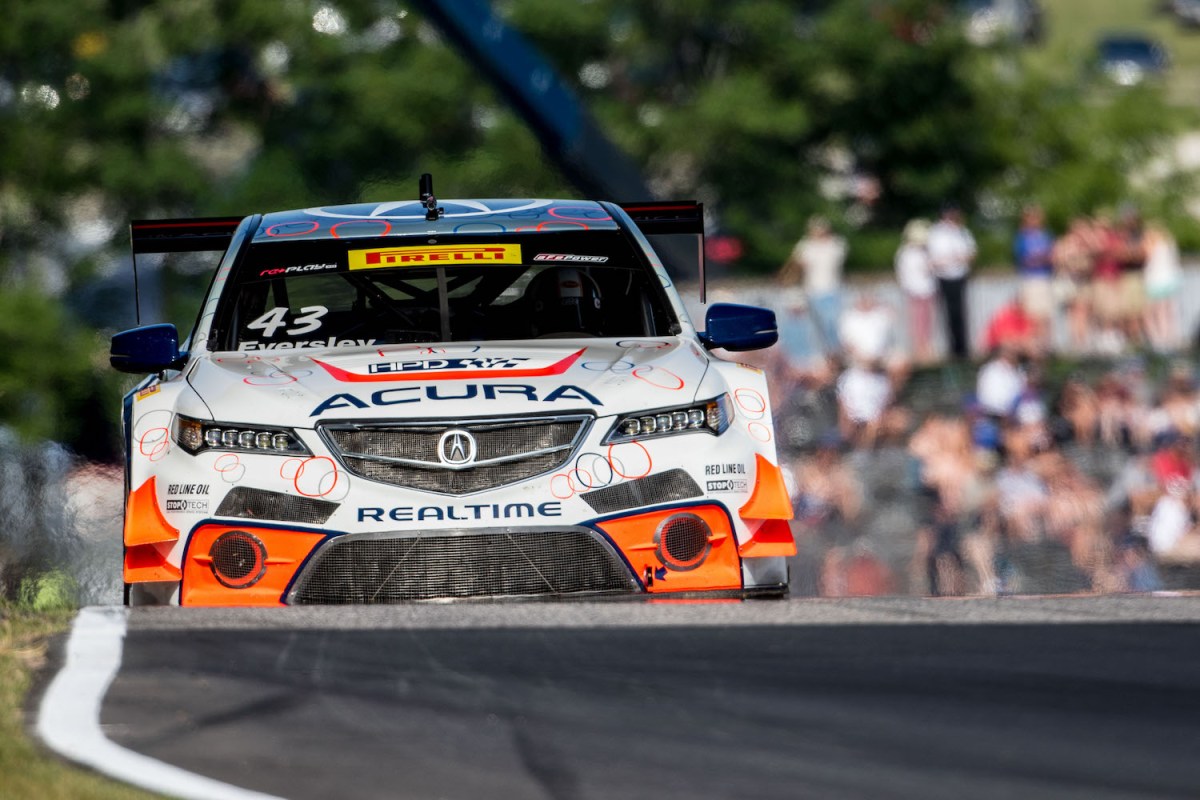 2016 Acura TLX racing at Road America