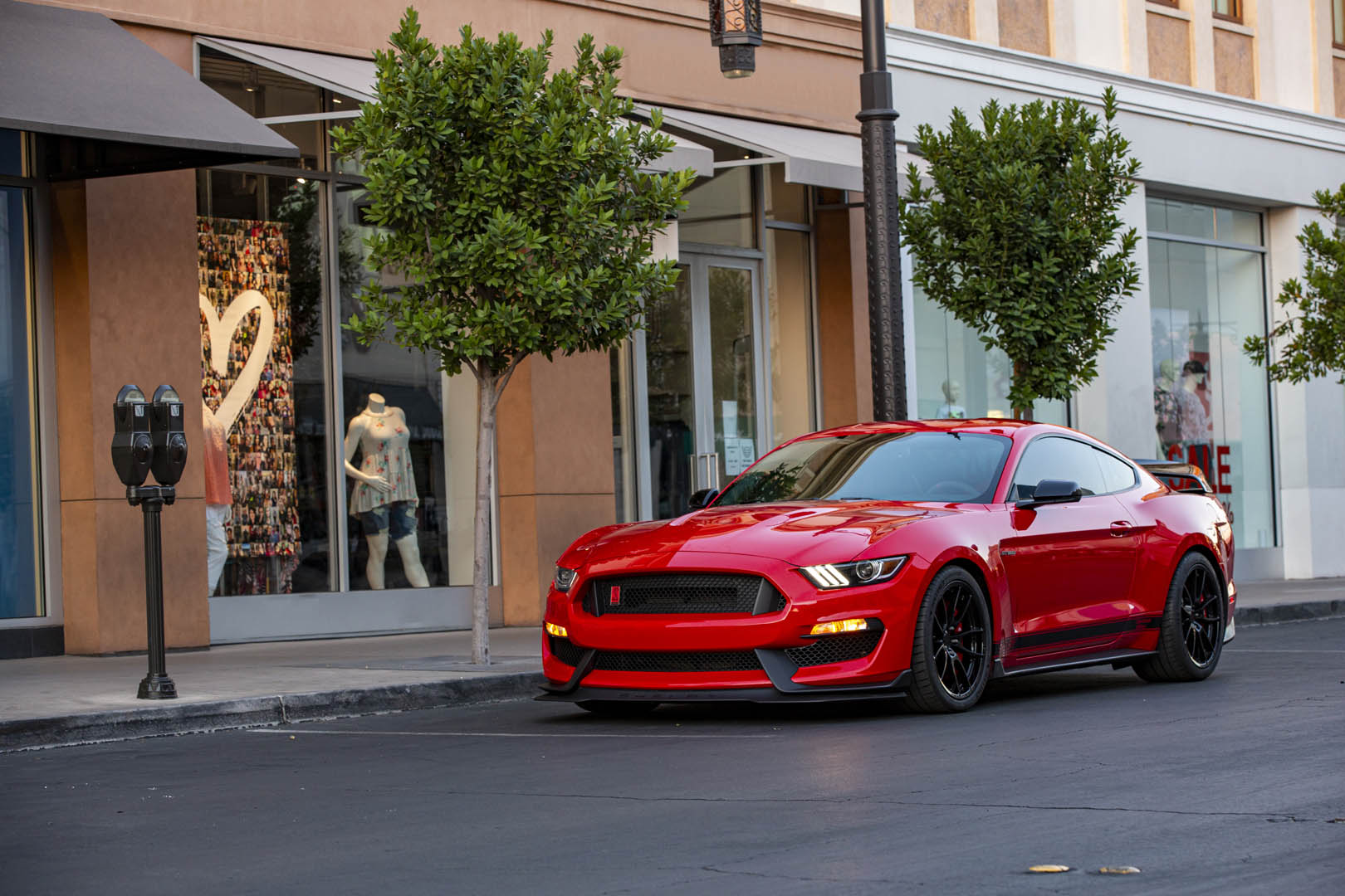 A red Ford Mustang GT350R shot from the front 3/4