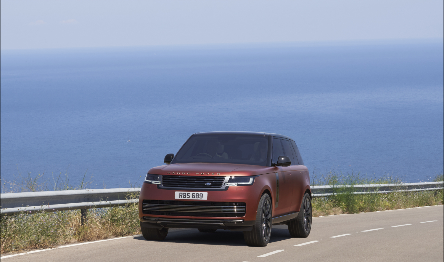 Consumer Reports likes the the 2022 Land Rover Range Rover