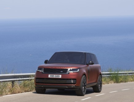Consumer Reports Says the 2022 Land Rover Range Rover Is “Ultra-Luxury SUV Royalty”