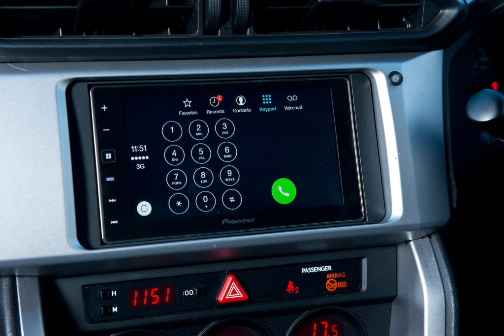 A used car with Apple CarPlay’s phone call app | Will Ireland/MacFormat Magazine/Future via Getty Images
