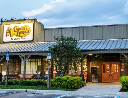 Can You Park Your RV Overnight at a Cracker Barrel?