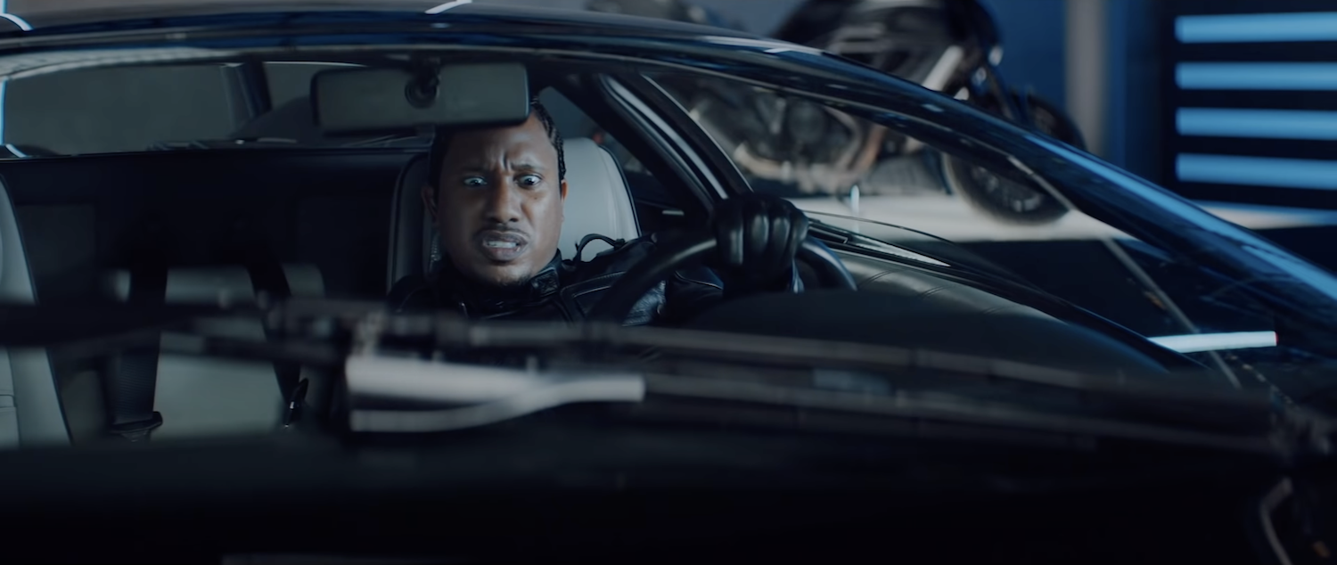 'The Heist' skit revolved around this Lamborghini Diablo's manual transmission. | Saturday Night Live Youtube / NBC Studios