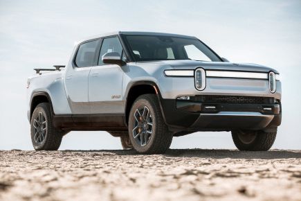 Rivian R1T vs. R1S: What Are the Differences?