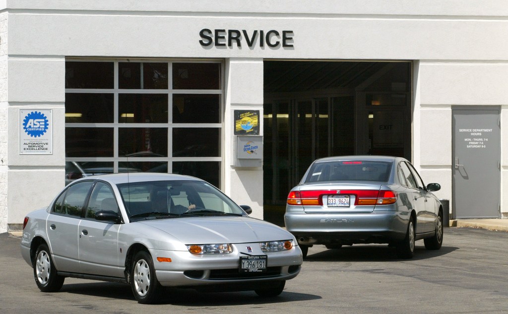 Saturn S-Series, similar in style to the GM EV1 electric car