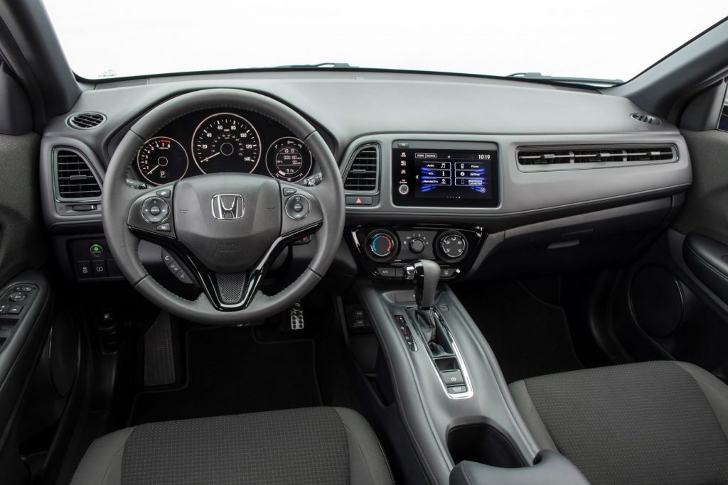 Steering wheel, touchscreen, and front seats in 2022 Honda HR-V